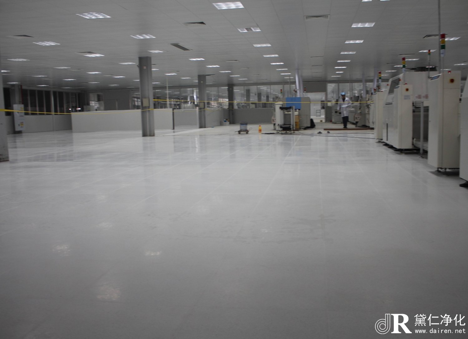 十萬級凈化亂流潔凈室的原理和特點